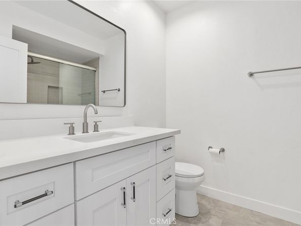 23312 Ostronic, Woodland Hills CA 91367