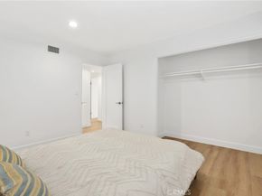 23312 Ostronic, Woodland Hills CA 91367