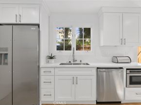 23312 Ostronic, Woodland Hills CA 91367