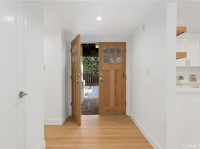 23312 Ostronic, Woodland Hills CA 91367