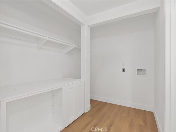 23312 Ostronic, Woodland Hills CA 91367