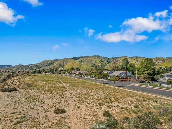 19201 Castlebay Lane, Porter Ranch CA 91326