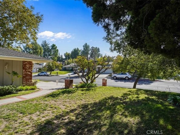 19201 Castlebay Lane, Porter Ranch CA 91326