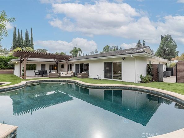 18089 Lake Encino, Encino CA 91316