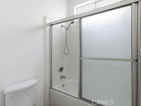 5135 Zelzah 100, Encino CA 91316