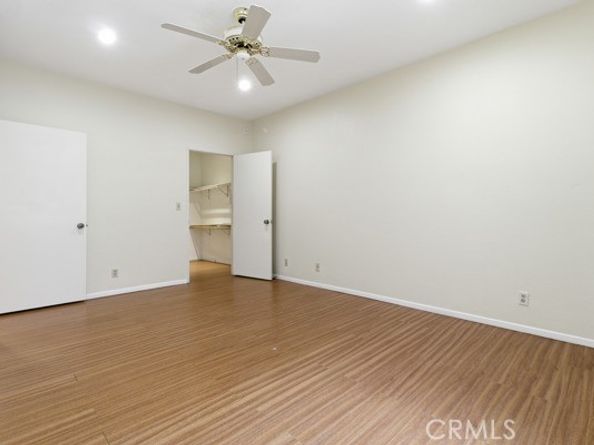 5135 Zelzah 100, Encino CA 91316