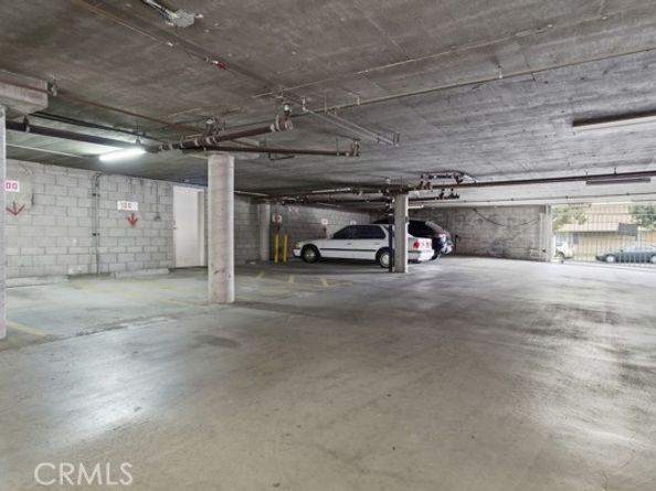 5135 Zelzah 100, Encino CA 91316