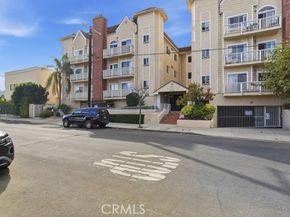 5135 Zelzah 100, Encino CA 91316