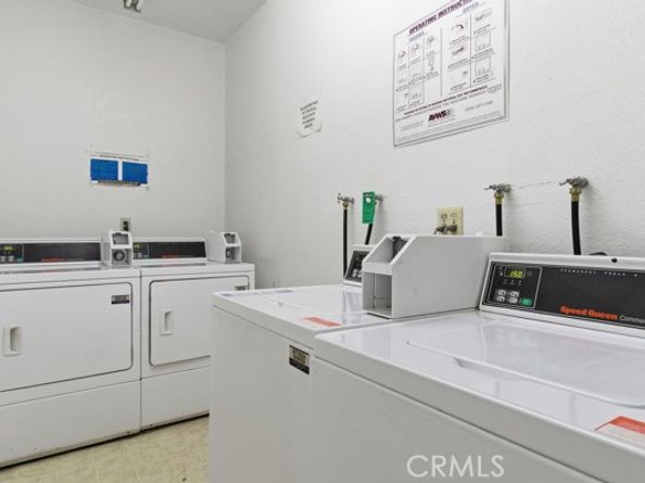 5135 Zelzah 100, Encino CA 91316