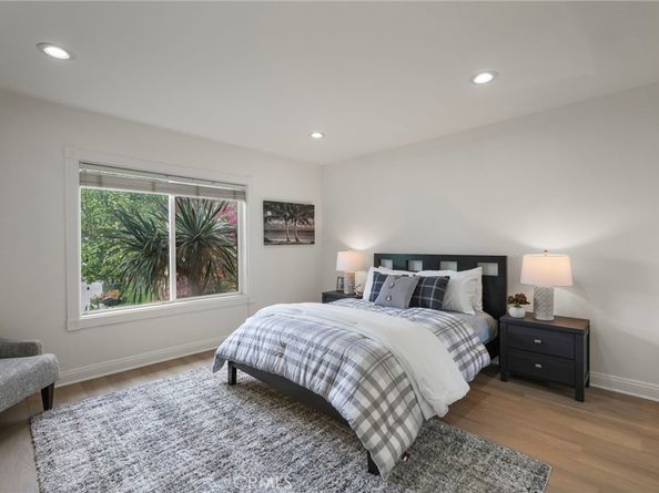 18760 Wells, Tarzana CA 91356