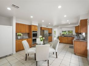 18760 Wells, Tarzana CA 91356