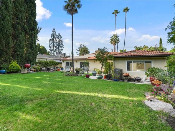 18760 Wells, Tarzana CA 91356