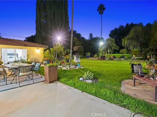 18760 Wells, Tarzana CA 91356