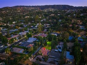 18760 Wells, Tarzana CA 91356