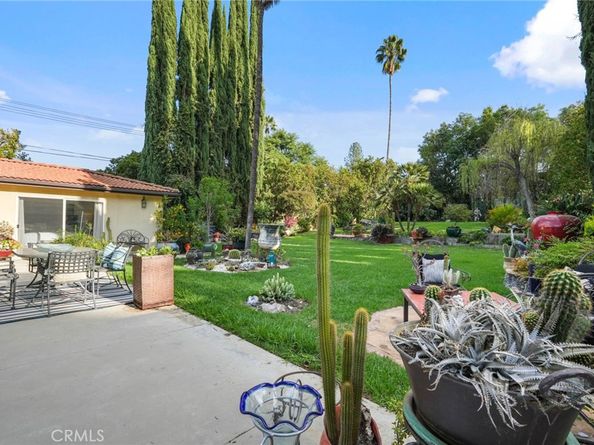 18760 Wells, Tarzana CA 91356