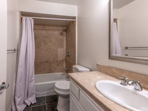 11817 Texas 1, Los Angeles CA 90025