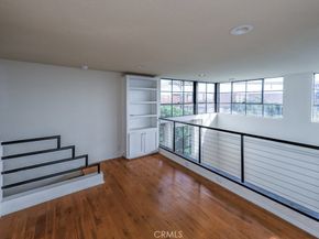 11817 Texas 1, Los Angeles CA 90025