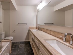 11817 Texas 1, Los Angeles CA 90025