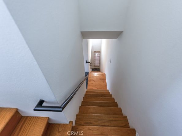 11817 Texas 1, Los Angeles CA 90025