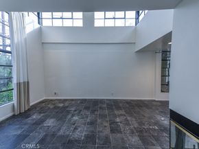 11817 Texas 1, Los Angeles CA 90025