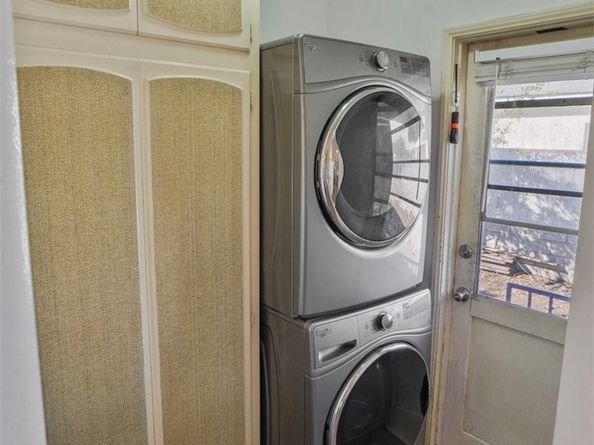 10007 Haddon, Pacoima CA 91331