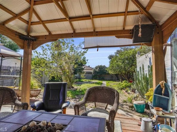 10007 Haddon, Pacoima CA 91331