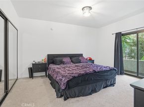 6540 Hayvenhurst Avenue 3, Lake Balboa CA 91406