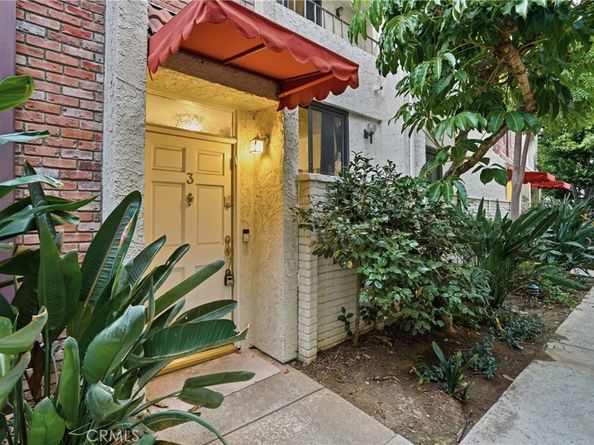 6540 Hayvenhurst Avenue 3, Lake Balboa CA 91406