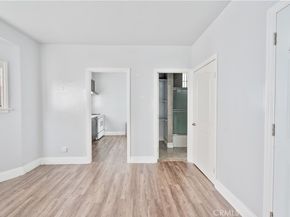 914 W 41st Street, Los Angeles CA 90037