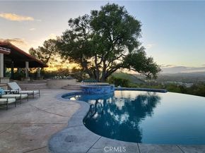 23815 Park Belmonte, Calabasas CA 91302