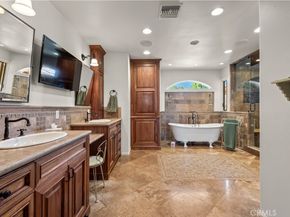 23815 Park Belmonte, Calabasas CA 91302