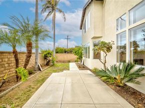 5338 S Chariton Avenue, Ladera Heights CA 90056