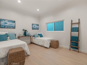 1529 Steinhart Avenue, Redondo Beach CA 90278