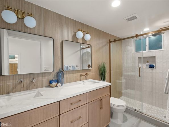 1529 Steinhart Avenue, Redondo Beach CA 90278