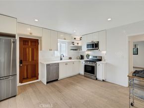 207 S Aviation Boulevard, Manhattan Beach CA 90266