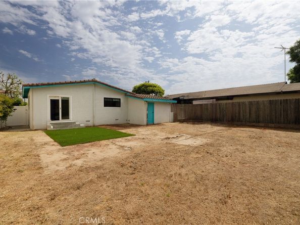 207 S Aviation Boulevard, Manhattan Beach CA 90266