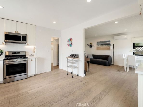 207 S Aviation Boulevard, Manhattan Beach CA 90266