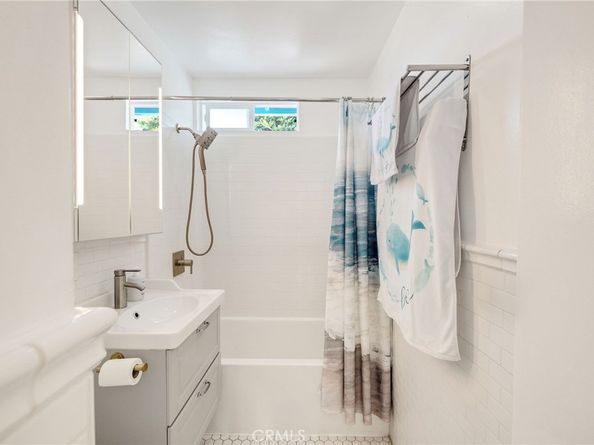 207 S Aviation Boulevard, Manhattan Beach CA 90266