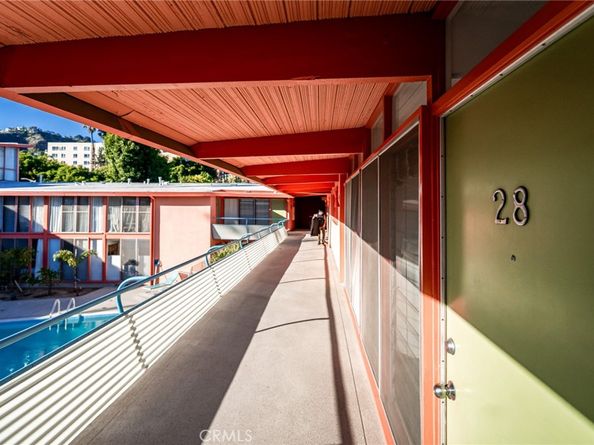 1400 N Hayworth Avenue 28, West Hollywood CA 90046