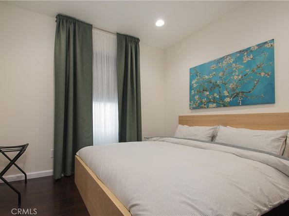 239 W Hillcrest Boulevard, Inglewood CA 90301