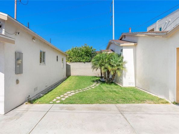 239 W Hillcrest Boulevard, Inglewood CA 90301