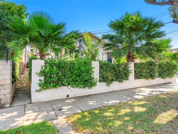 239 W Hillcrest Boulevard, Inglewood CA 90301