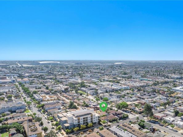 239 W Hillcrest Boulevard, Inglewood CA 90301