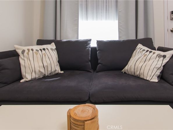 239 W Hillcrest Boulevard, Inglewood CA 90301