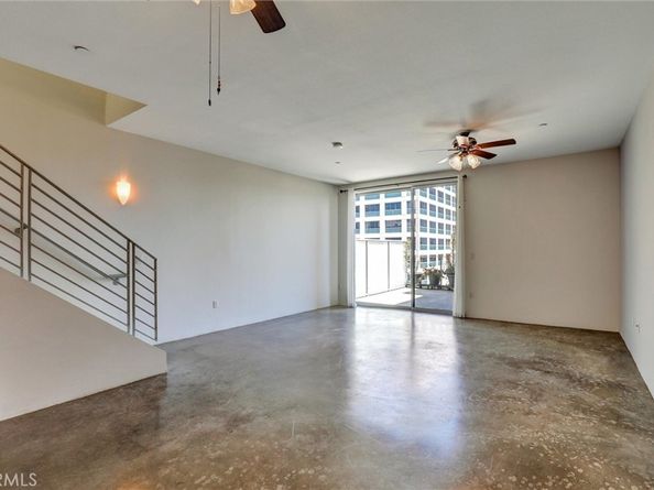 285 W 6th Street 327, San Pedro CA 90731