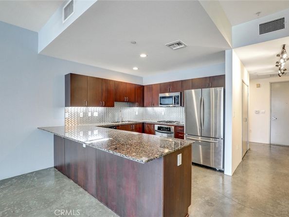 285 W 6th Street 327, San Pedro CA 90731