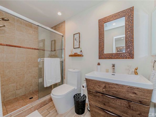 1940 N Highland Avenue 66, Los Angeles CA 90068