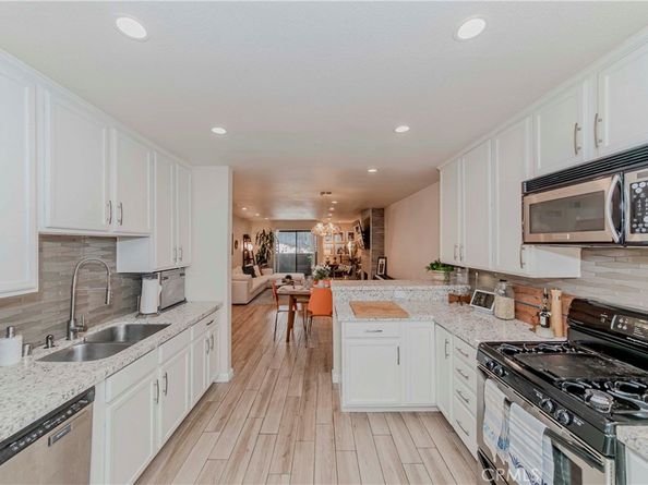 1940 N Highland Avenue 66, Los Angeles CA 90068