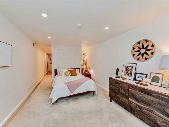 1940 N Highland Avenue 66, Los Angeles CA 90068