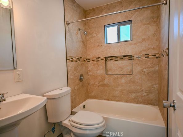 827 E 103rd Place, Los Angeles CA 90002